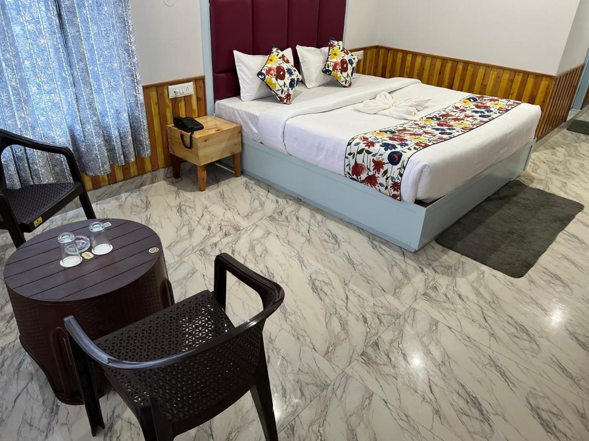 Hotel Apple Flower Manāli Kültér fotó