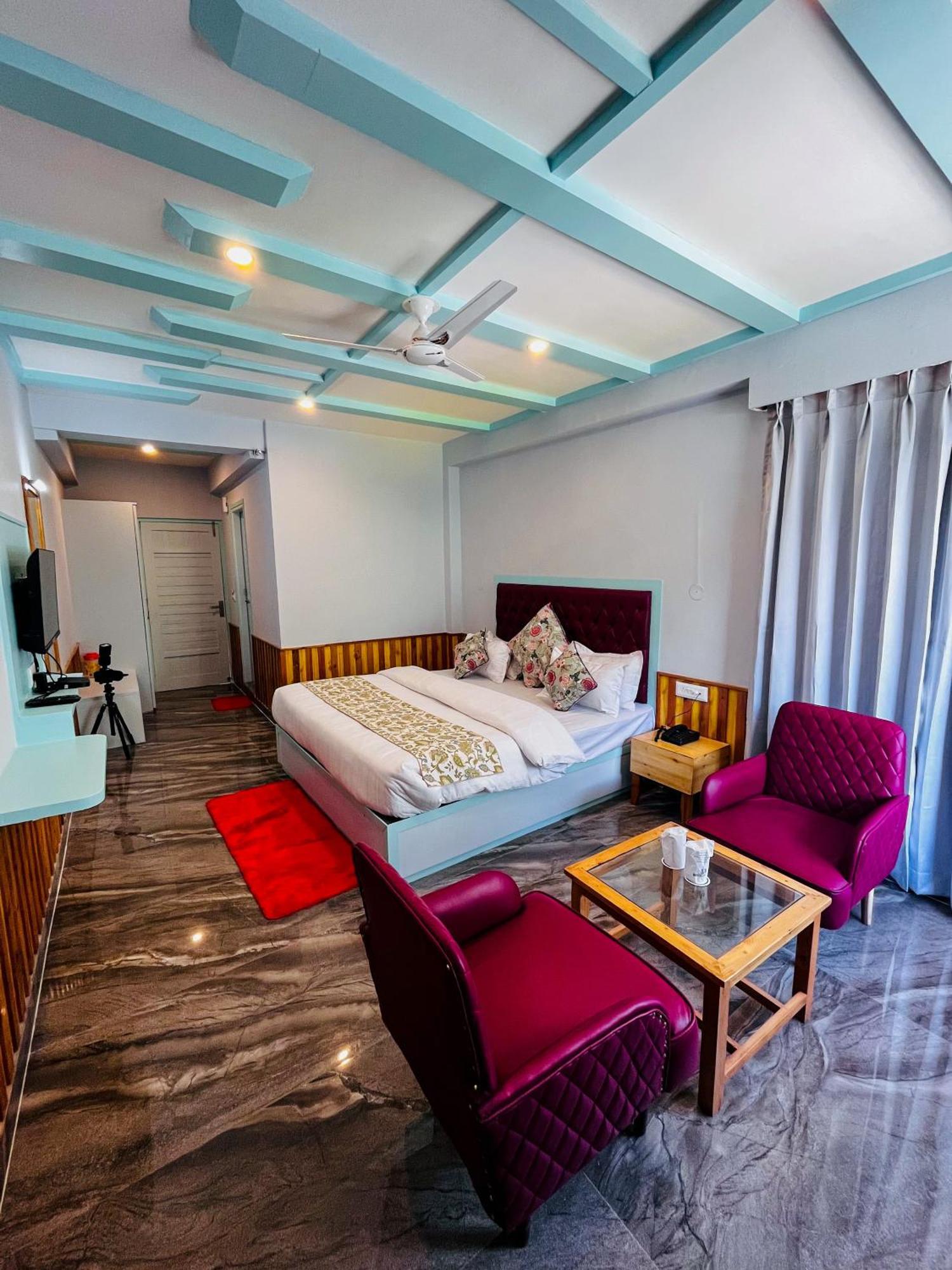 Hotel Apple Flower Manāli Kültér fotó