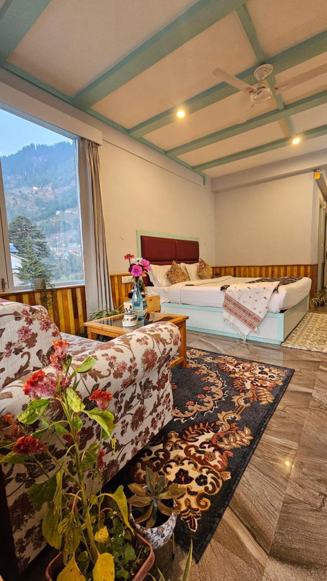 Hotel Apple Flower Manāli Kültér fotó