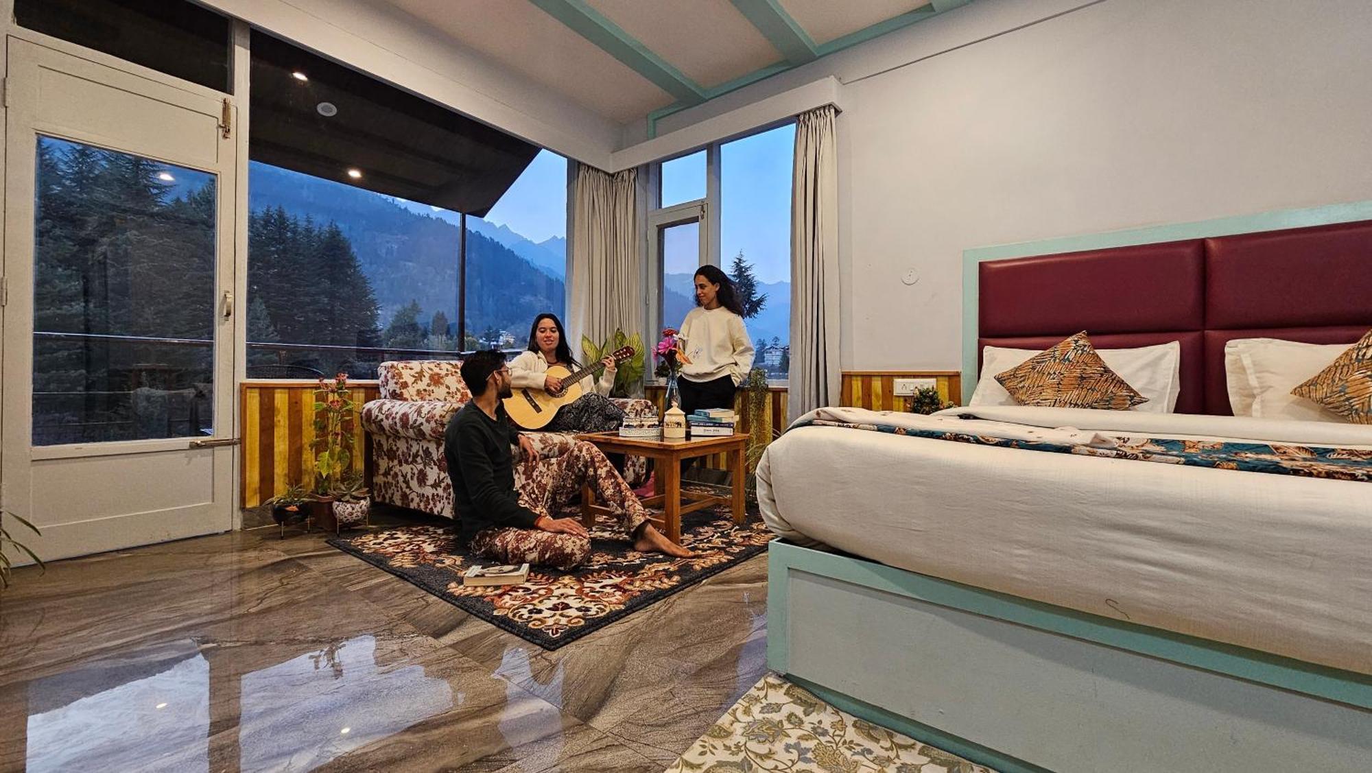 Hotel Apple Flower Manāli Kültér fotó